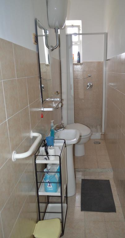 Albachiara Panzió Nápoly Szoba fotó